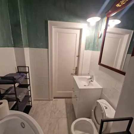 Nyko's Apartment *